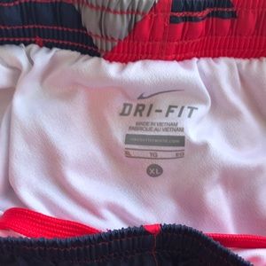 Nike girls xl dry fit running shorts